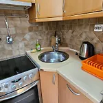 Premium Square スコピエ