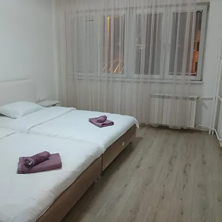 Premium Square Apartment *