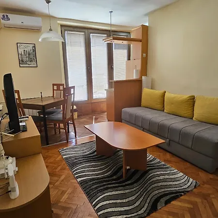 Apartment Premium Square