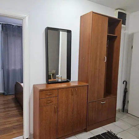 Premium Square Apartment *
