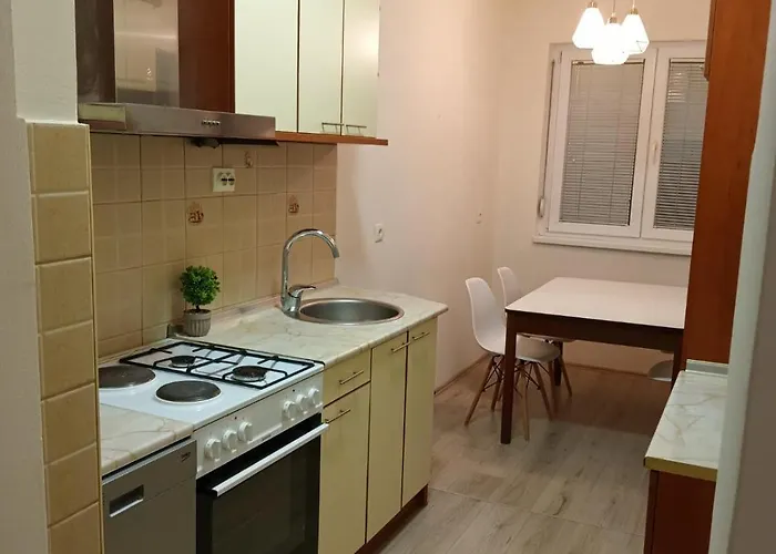 Premium Square Скоп'є