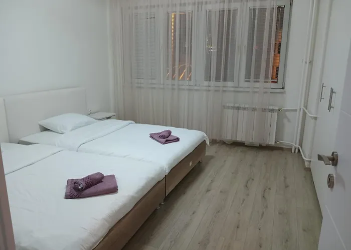 Premium Square Apartment *