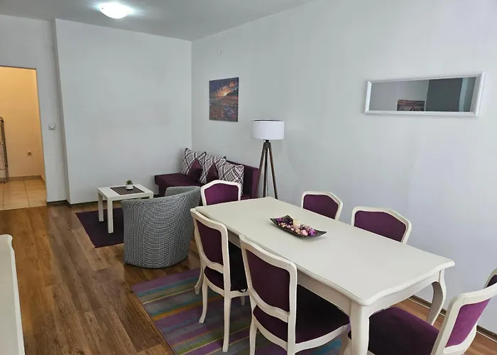 Premium Square Апартаменти